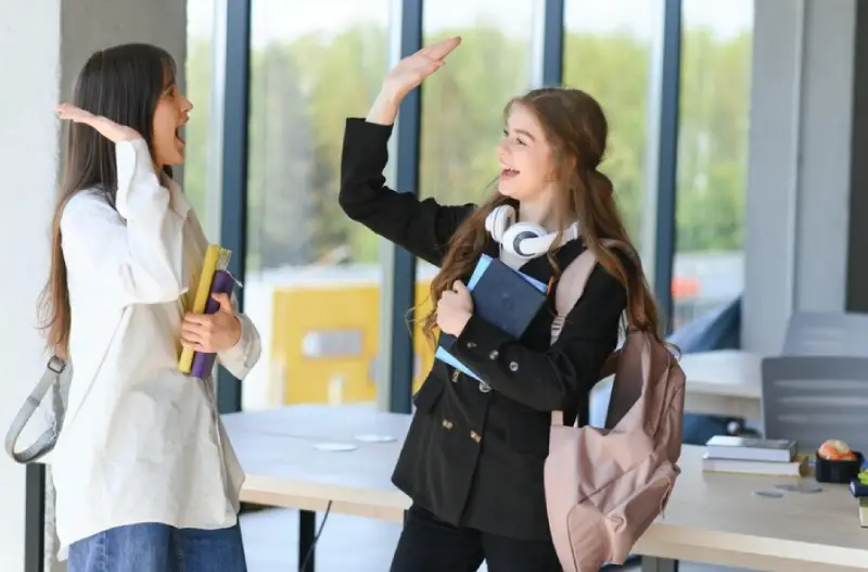 Giới thiệu bản thân tiếng Đức A1, A2, B1: Mẫu câu và bài mẫu dễ nhớ Giới thiệu bản thân tiếng Đức A1, A2, B1
