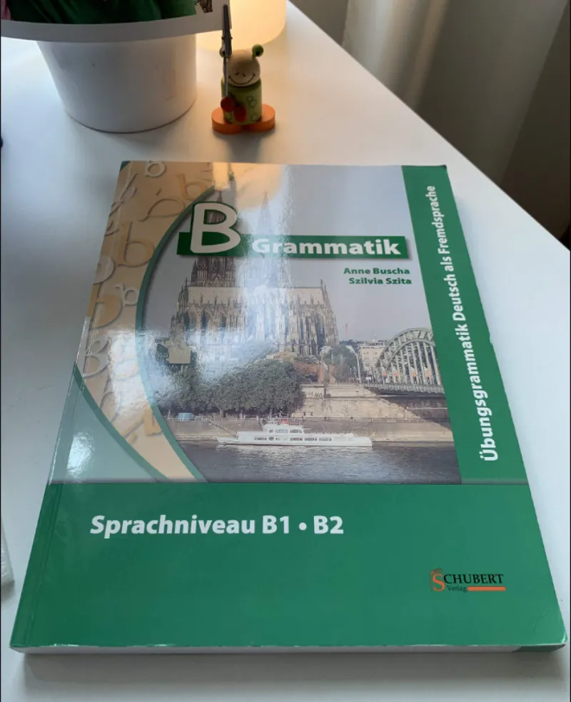 Sách học tiếng đức: Gợi ý cho người mới bắt đầu A Grammatik - B Grammatik - C Grammatik